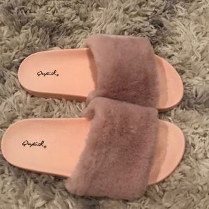Pink Faux Fur slide ons